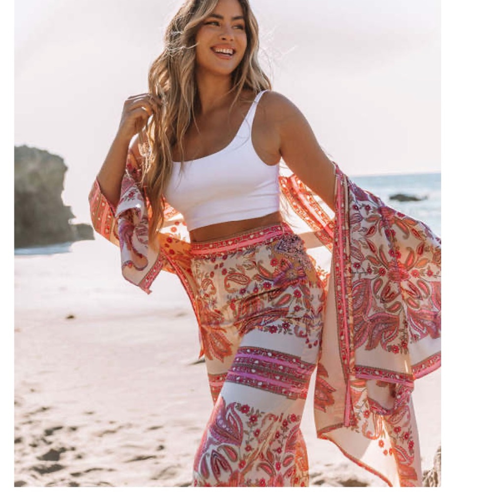 VICI Lea satin pant and Kimono set